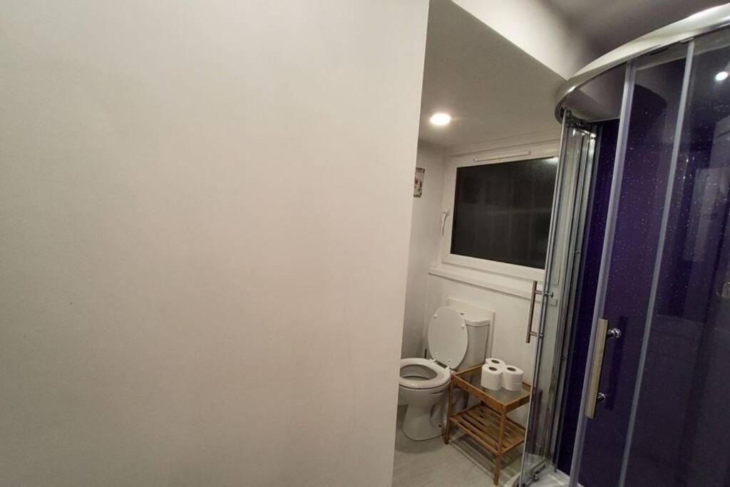 Leith Spectacular Apartment By Sensational Stay Short Lets & Serviced Accommodation With 6 Separate Beds & 2 Baths Edinburg Exteriör bild