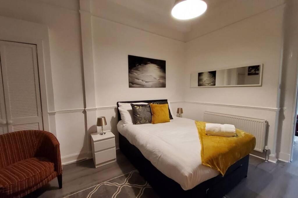 Leith Spectacular Apartment By Sensational Stay Short Lets & Serviced Accommodation With 6 Separate Beds & 2 Baths Edinburg Exteriör bild